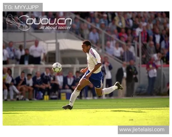 足球明星因意外失去睾丸的传奇故事与职业生涯的影响分析